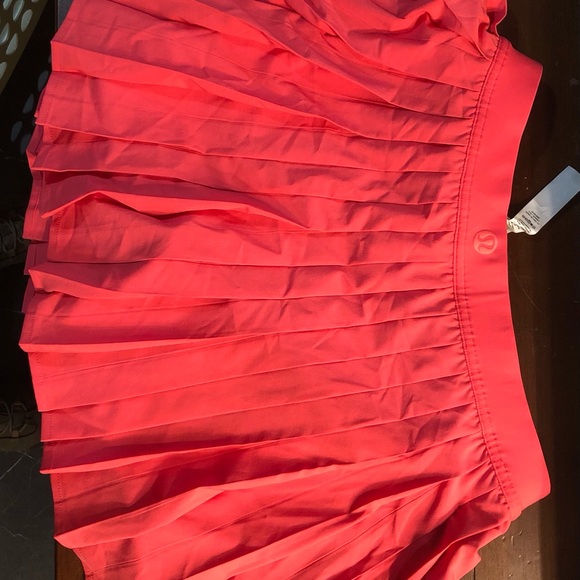 Lululemon pink skirt. NEW w/tag. Size 8 - Picture 2 of 3